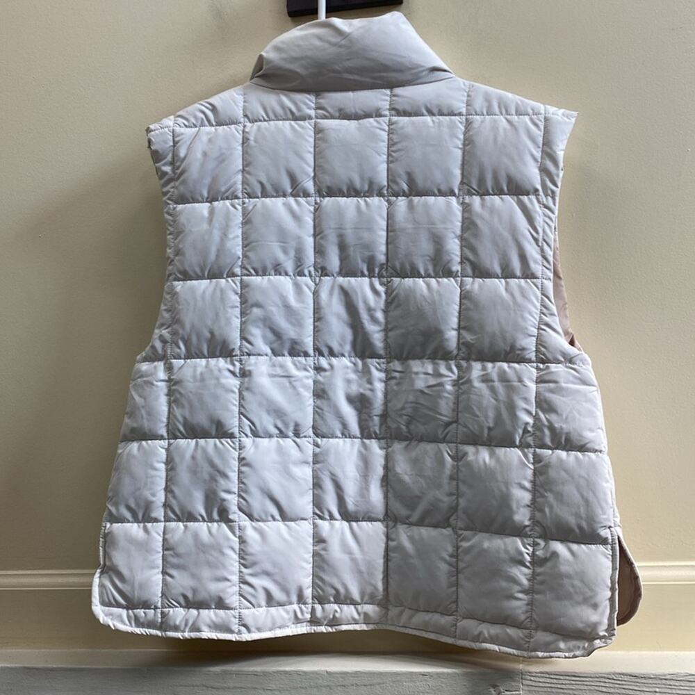 new in small off White Quilted Puffer vest - Picture 5 of 6